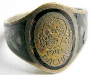 SS Totenkopf/ Anillo de Plata y Esmalte Negro "Dachau, 1941"